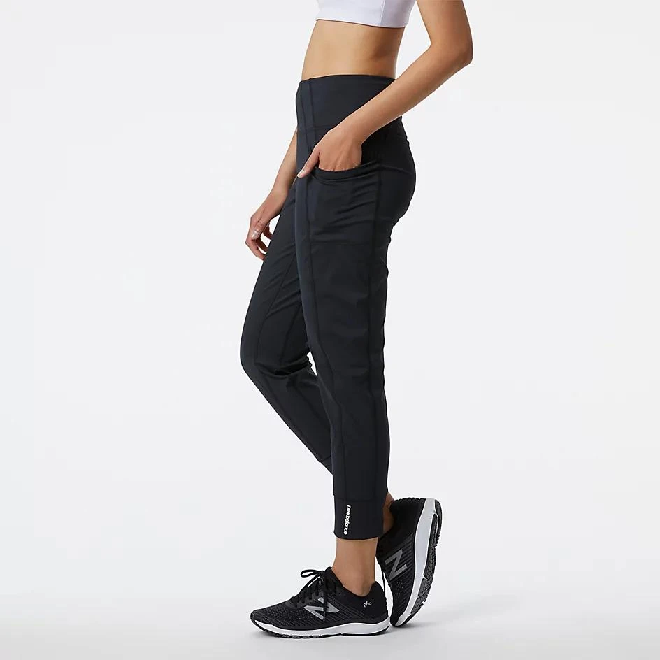 商品New Balance|Shape Shield Jogger,价格¥326,第2张图片详细描述