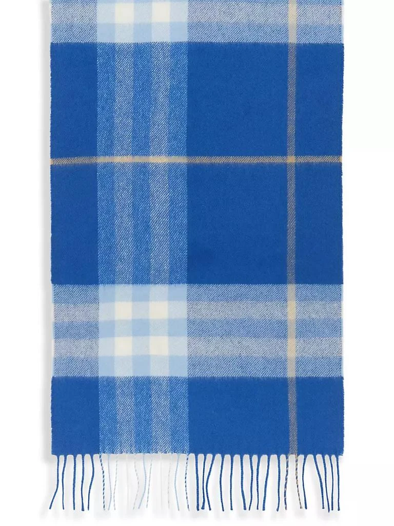 商品Burberry|The Classic Check Cashmere Scarf,价格¥4478,第3张图片详细描述