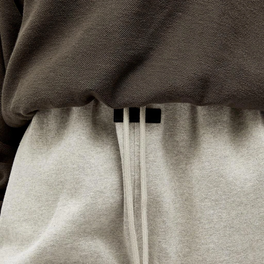 商品Essentials|Fear of God ESSENTIALS Sweat Pants - Dark Healther Oatmeal,价格¥680,第5张图片详细描述