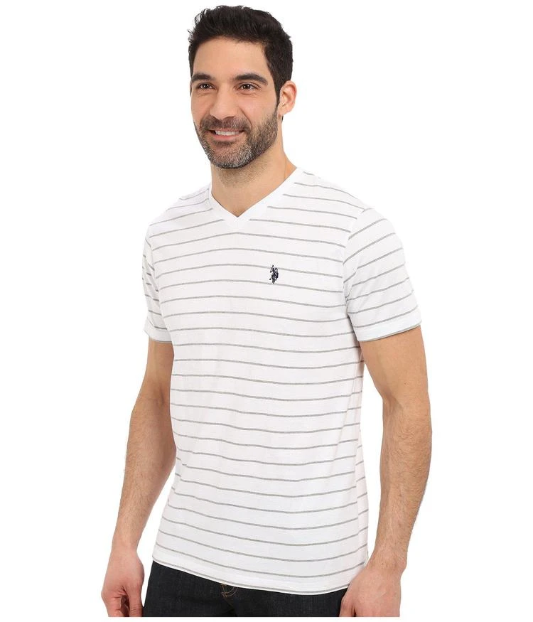 商品U.S. POLO ASSN.|Horizontal Pin Stripe V-Neck T-Shirt,价格¥219,第2张图片详细描述