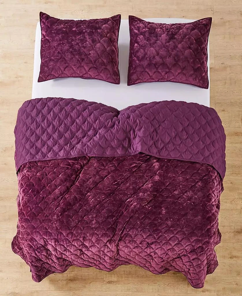 商品Levtex|Ellora Velvet Quilt,价格¥622,第4张图片详细描述