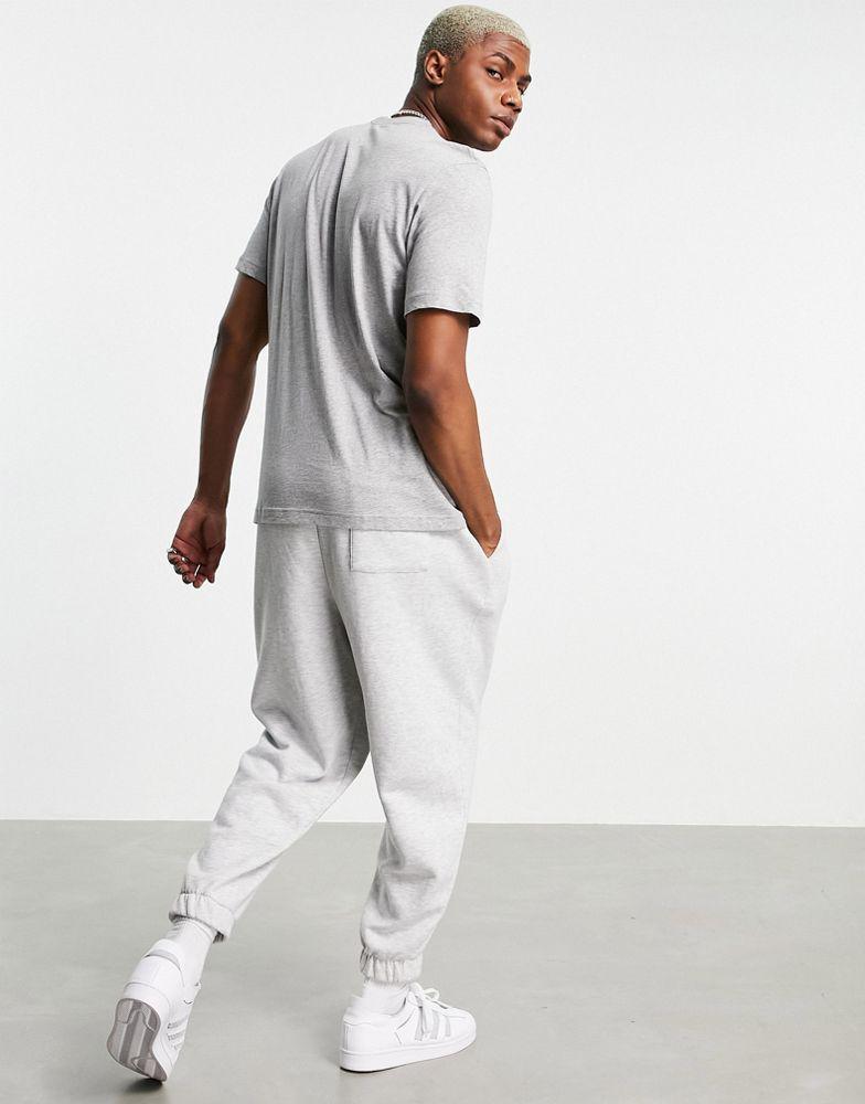 adidas Originals essentials t-shirt in grey heather with small logo商品第4张图片规格展示