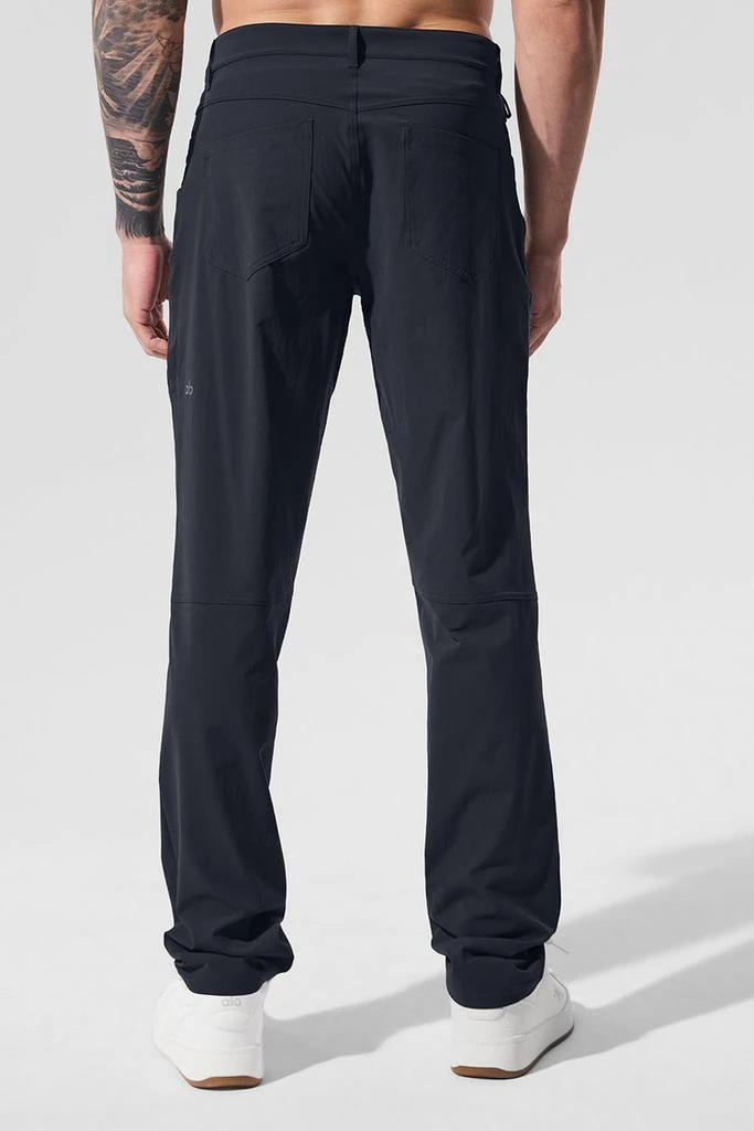 商品Alo|Day and Night Pant - Dark Navy,价格¥990,第2张图片详细描述