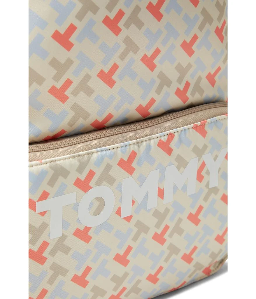 商品Tommy Hilfiger|Cory II Medium Dome Backpack,价格¥605,第4张图片详细描述