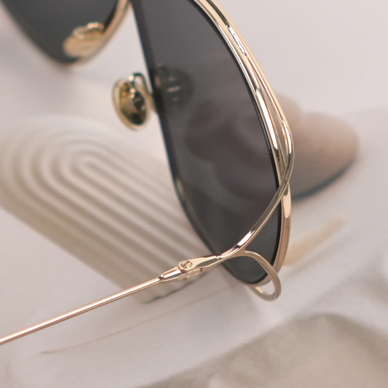 DIOR 银色女士飞行员太阳镜 DIORSTELLAIRE2-20086983I680T 商品