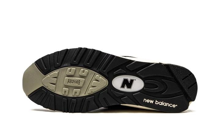 New Balance 990 v2 商品