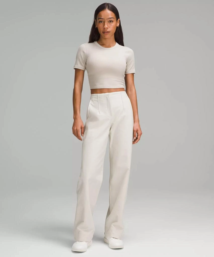 Hold Tight Straight-Hem Cropped T-Shirt 商品
