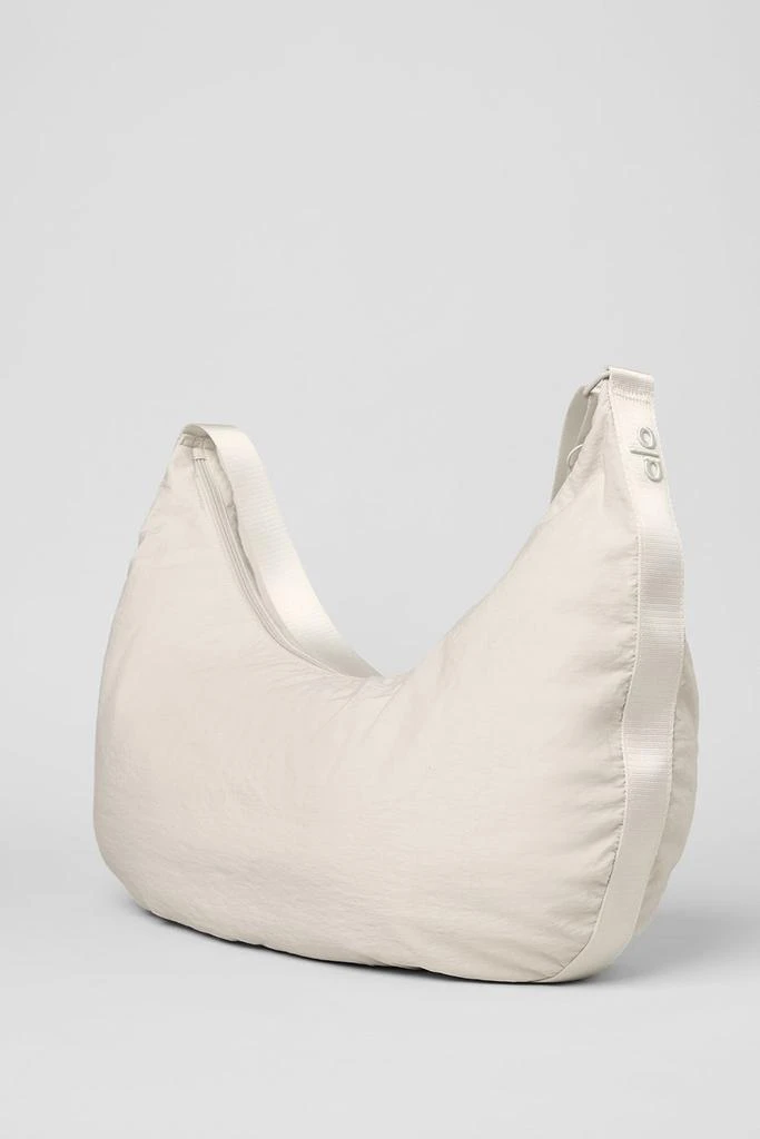 商品Alo|Om The Go Gym Sling Bag - Bone,价格¥1446,第2张图片详细描述