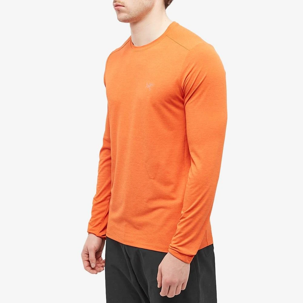 商品Arc'teryx|Arc'teryx Long Sleeve Cormac T-Shirt,价格¥601,第2张图片详细描述