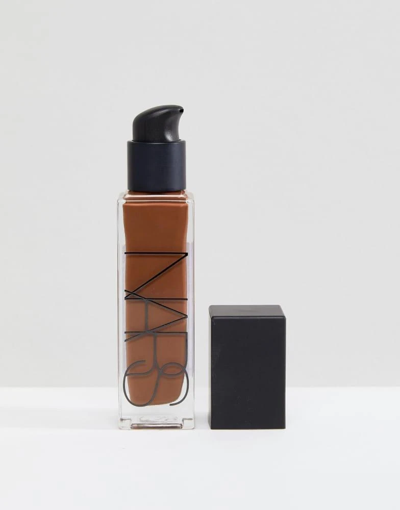 NARS Natural Radiant Longwear Foundation 商品