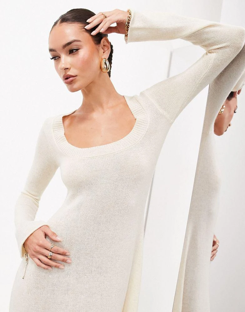 商品ASOS|ASOS EDITION long sleeve scoop neck knitted maxi dress in ivory,价格¥513,第2张图片详细描述