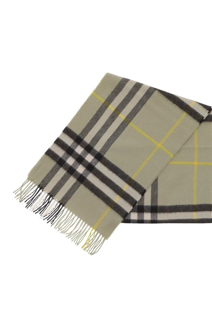 商品Burberry|Check cashmere scarf,价格¥2148,第3张图片详细描述