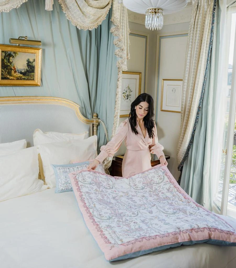 x Caitlin Wilson Toile De Jouy Quilt (100cm x 130cm) 商品