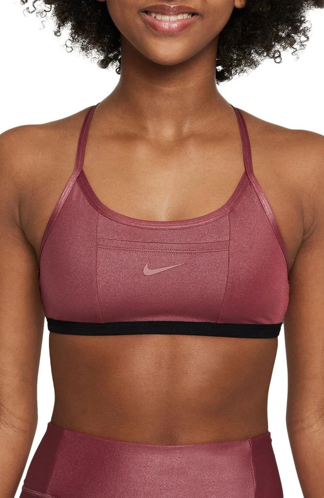 商品NIKE|Kids' Dri-FIT Indy Metallic Sports Bra,价格¥128,第3张图片详细描述