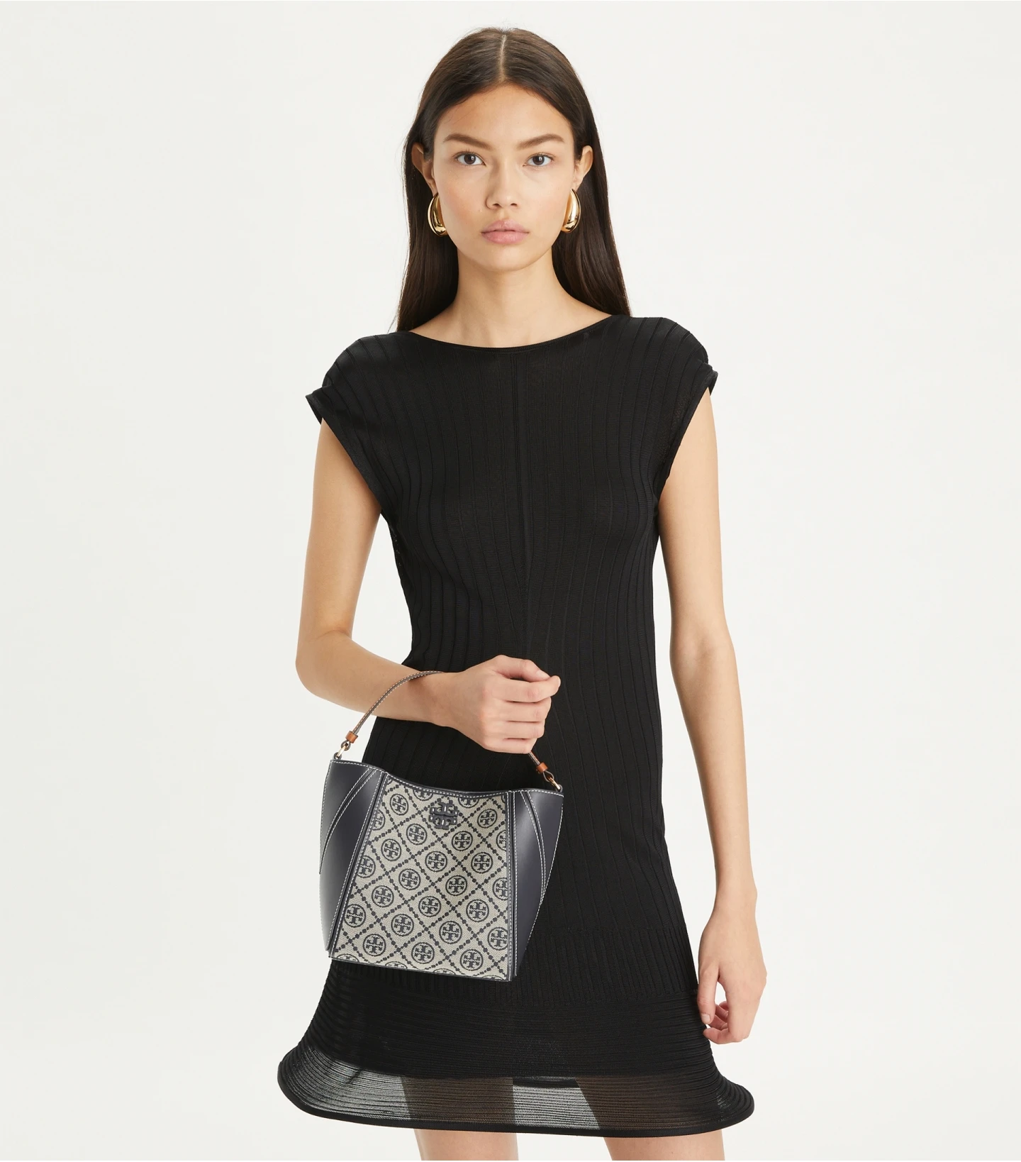 TORY BURCH McGraw 徽标Logo磁性按扣 荔枝纹皮革 水桶包单肩斜挎手提包 小号 商品