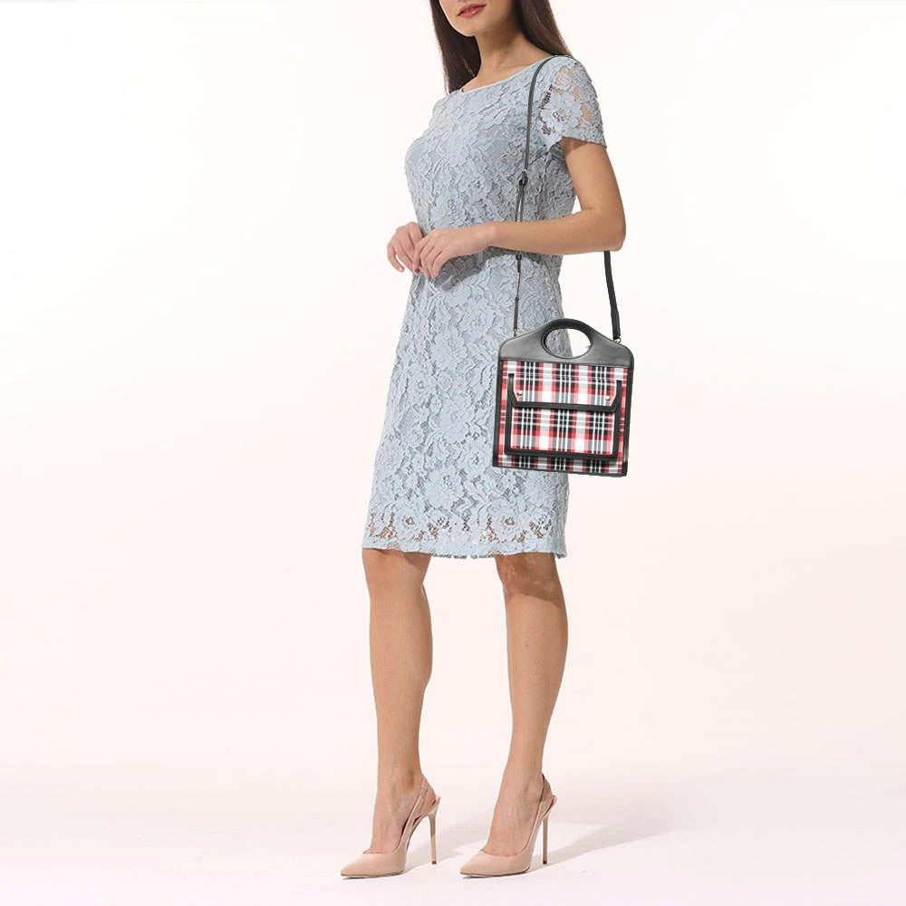 商品Burberry|Burberry Black/Red Check Nylon and Leather Mini Pocket Bag,价格¥5421,第2张图片详细描述