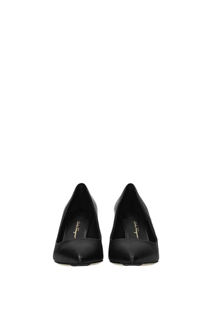 商品Salvatore Ferragamo|Pumps badia Leather Black,价格¥1610,第5张图片详细描述