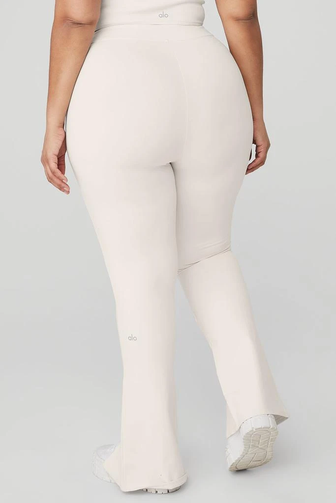 Airbrush High-Waist 7/8 Flutter Legging - Ivory 商品