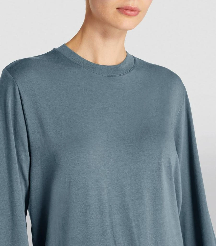 Boyfriend Long-Sleeve T-Shirt 商品