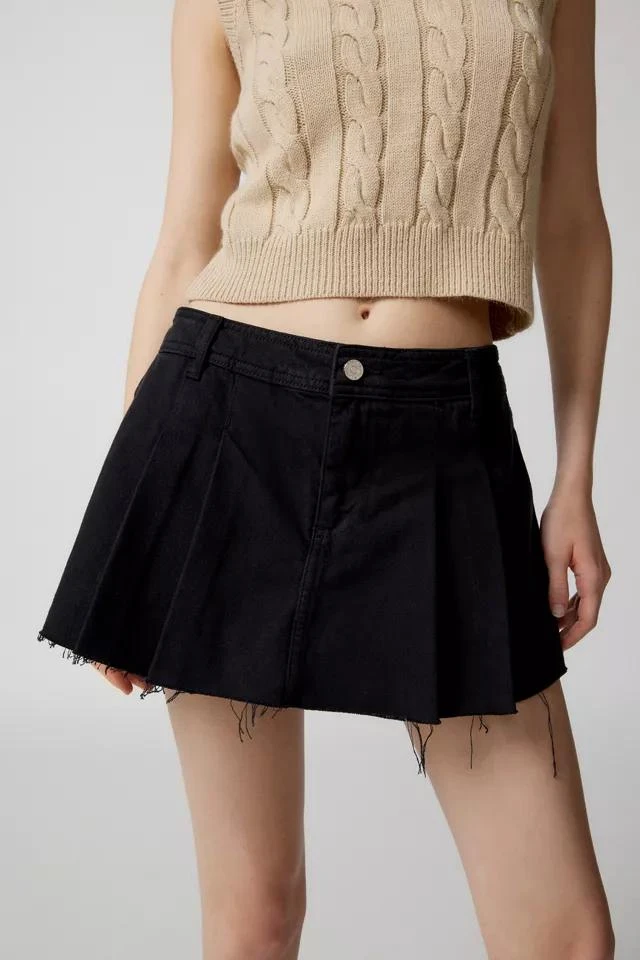 商品Urban Outfitters|UO Mia Denim Pleated Skort,价格¥74,第1张图片详细描述