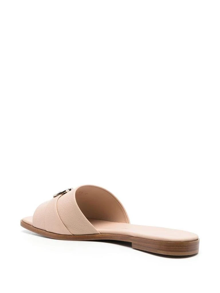 商品Salvatore Ferragamo|FERRAGAMO Gancini leather flat sandals,价格¥3043,第4张图片详细描述