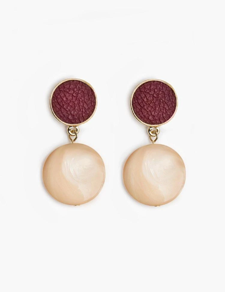 商品Pixie Market|Pearlized Drop Earrings,价格¥136,第1张图片