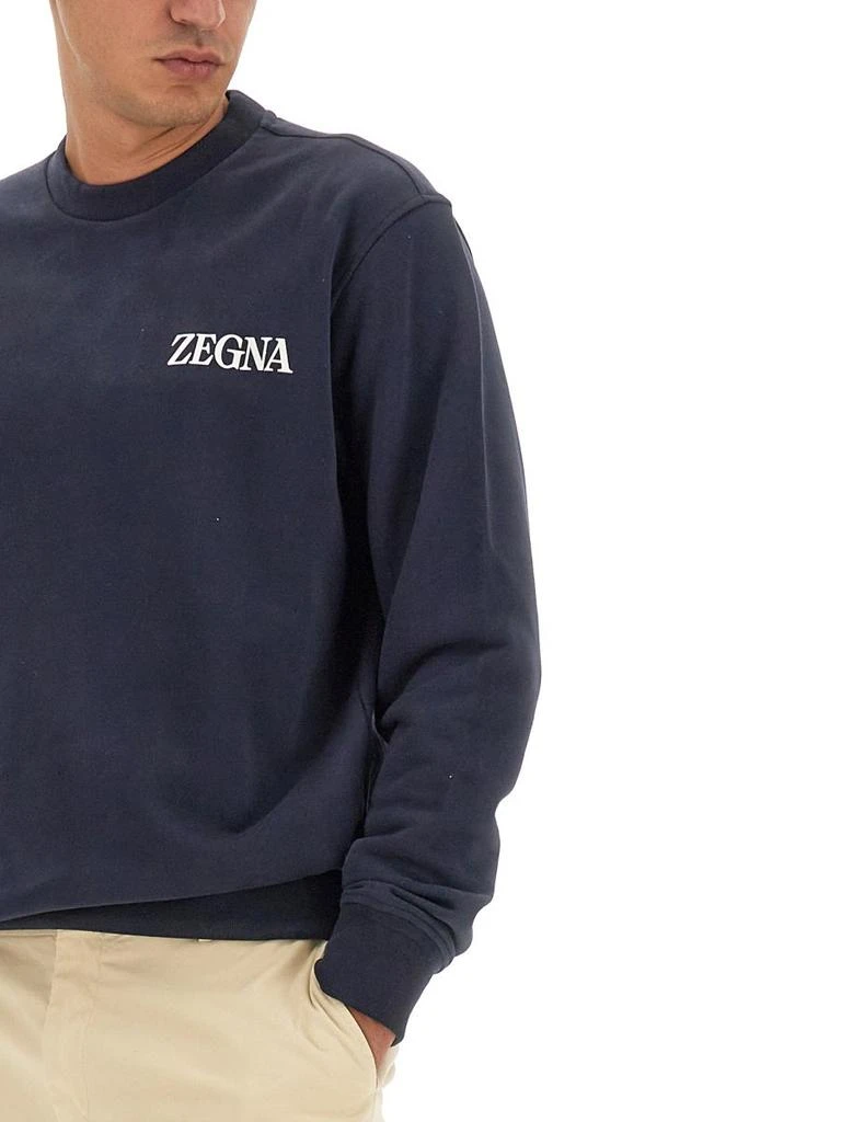 商品Zegna|Zegna Logo Embossed Crewneck Sweatshirt,价格¥2927,第4张图片详细描述