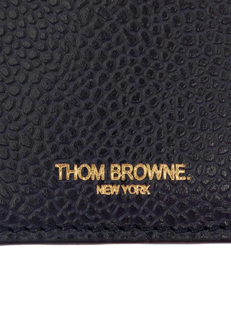 商品Thom Browne|Single Card Holder W/ 4 Bar Applique Stripe In Pebble Grain Leather in Blue,价格¥1430,第4张图片详细描述