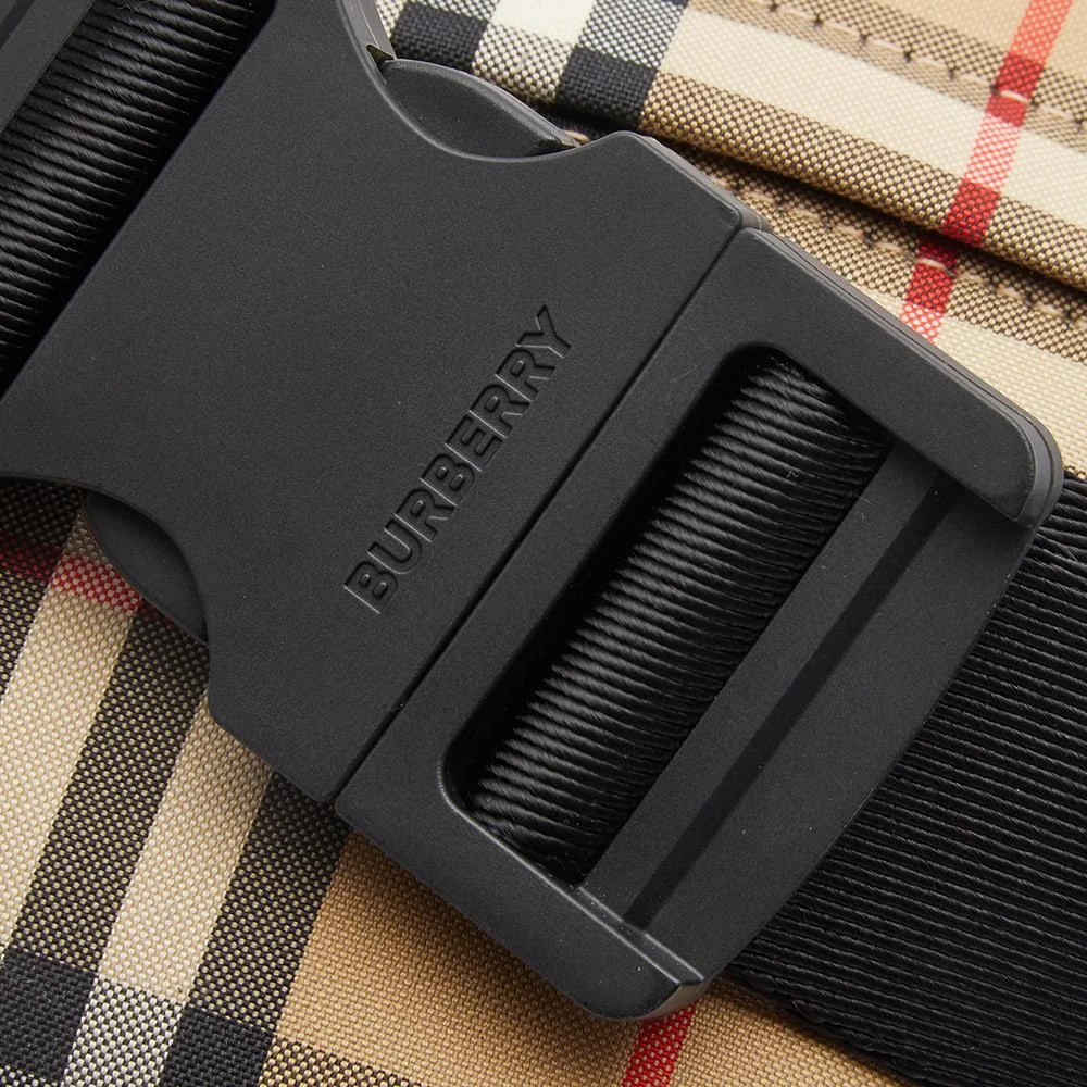 商品Burberry|Burberry Sonny Check Waist Bag,价格¥6330,第3张图片详细描述