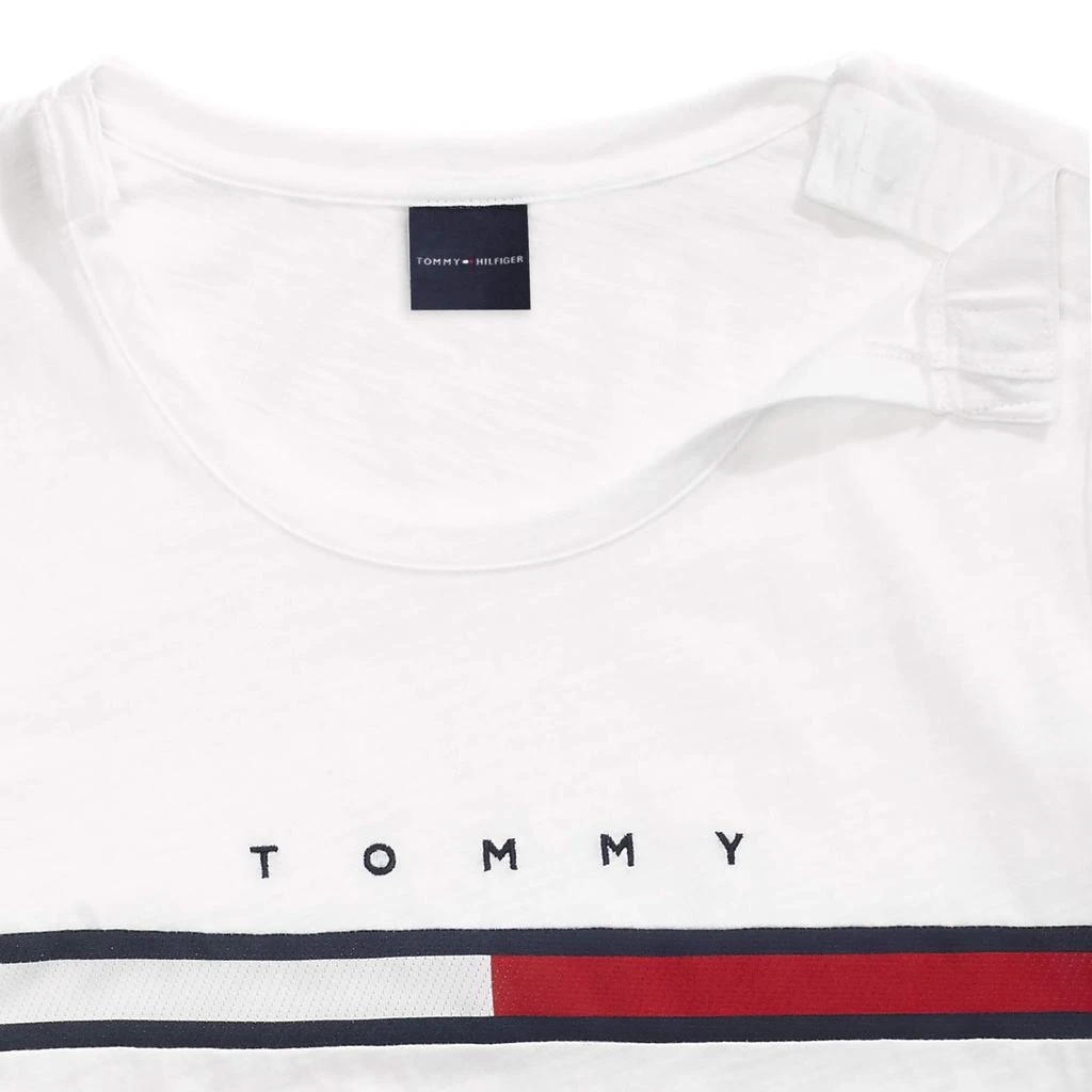 商品Tommy Hilfiger|Tommy Hilfiger Women’s Adaptive Short Sleeve Signature Stripe T-Shirt with Magnetic Buttons,价格¥181,第2张图片详细描述