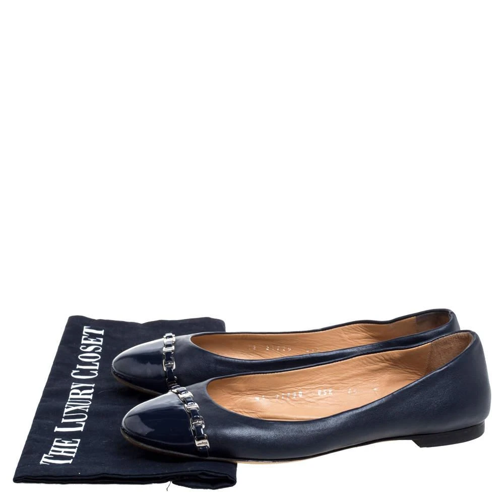 Salvatore Ferragamo Navy Blue Leather Pim Chain Ballet Flats Size 38 商品