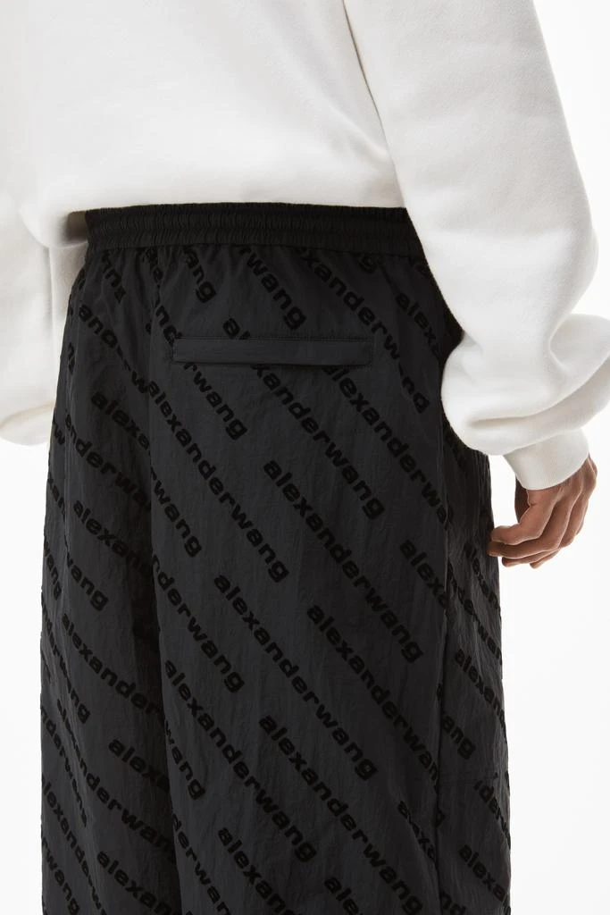 LOGO TRACK PANT IN CRINKLE NYLON 商品