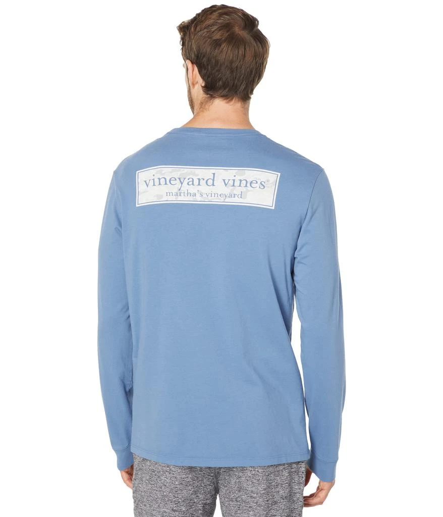 商品Vineyard Vines|Long Sleeve Camo Logo Box Pocket Tee,价格¥179,第1张图片