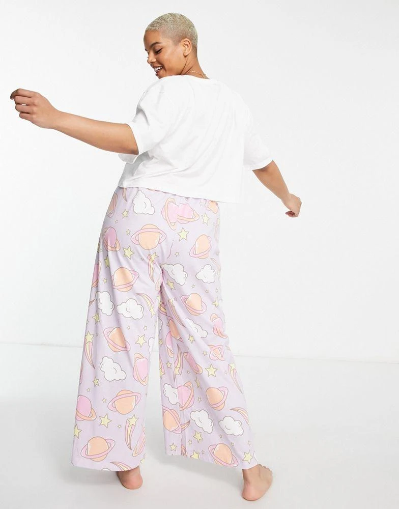商品ASOS|ASOS DESIGN Curve need more space cropped tee & wide leg trouser pyjama set in white & purple,价格¥170,第2张图片详细描述