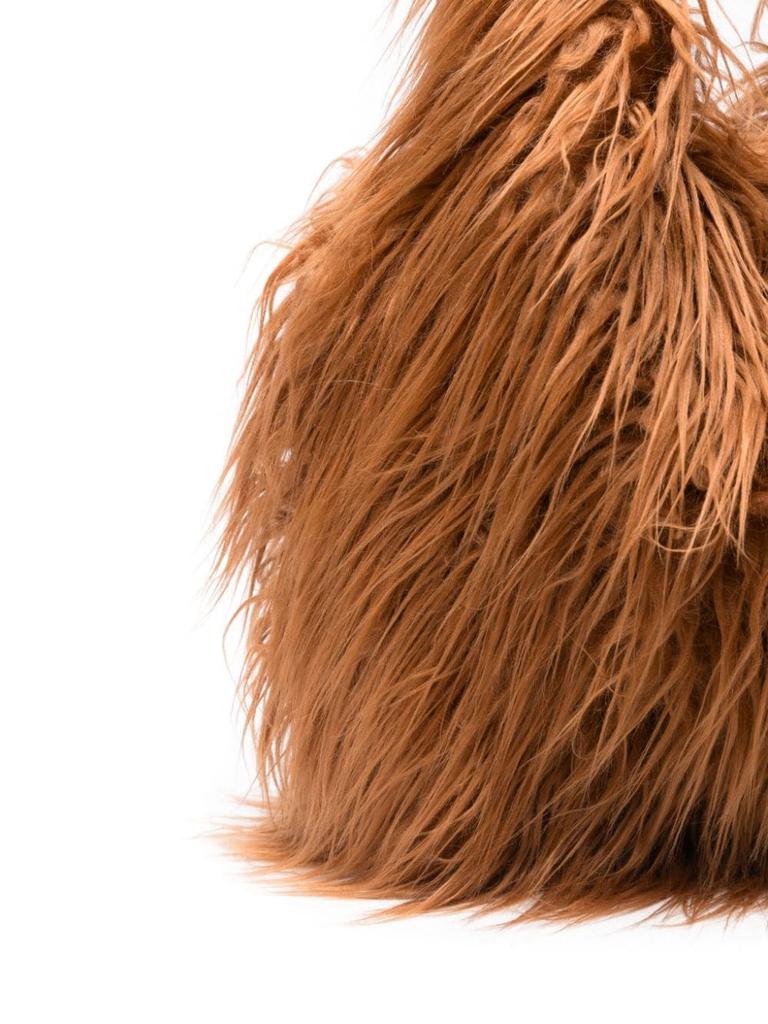 Dries Van Noten ファーバッグ Furry クラッチバッグ Faux fur clutch in neutrals - Dries Van Noten | Mytheresa