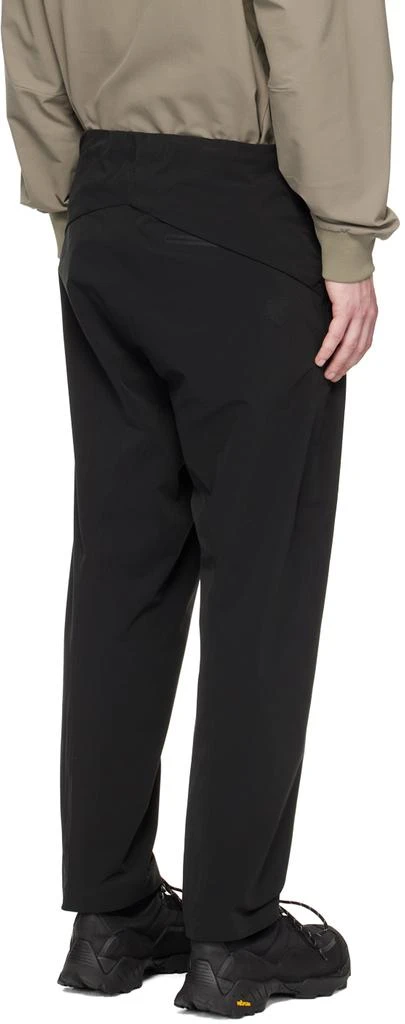 商品DESCENTE|Black One Tuck Trousers,价格¥987,第3张图片详细描述