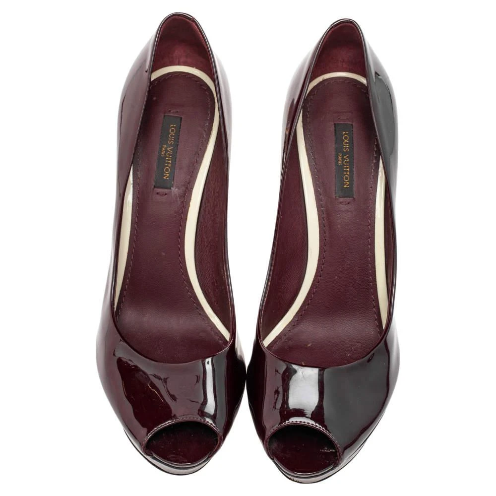 商品[二手商品] Louis Vuitton|Louis Vuitton Burgundy Patent Leather Eyeline Peep Toe Platform Pumps Size 39,价格¥2572,第3张图片详细描述