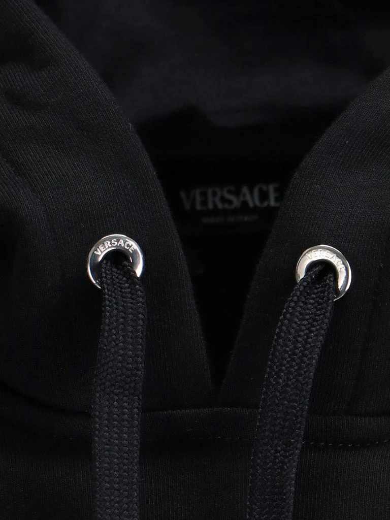 商品Versace|Versace Embroidered-90s Vintage Logo Drawstring Hoodie,价格¥3732,第5张图片详细描述
