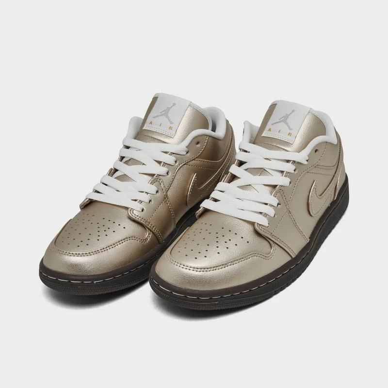 商品Jordan|Women's Air Jordan Retro 1 Low SE Casual Shoes,价格¥447,第2张图片详细描述