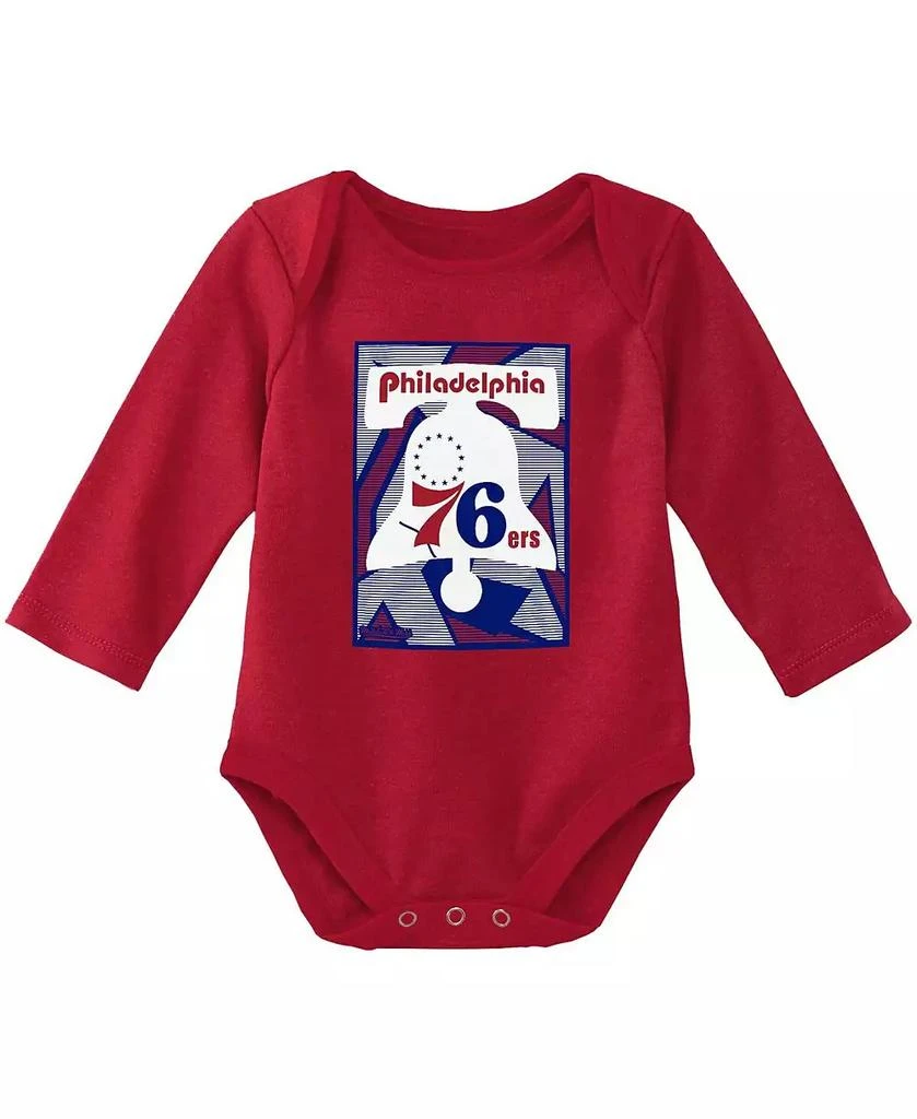 商品Mitchell & Ness|Newborn and Infant Boys and Girls Blue, Red Philadelphia 76ers 3-Piece Hardwood Classics Bodysuits and Cuffed Knit Hat Set,价格¥299,第2张图片详细描述