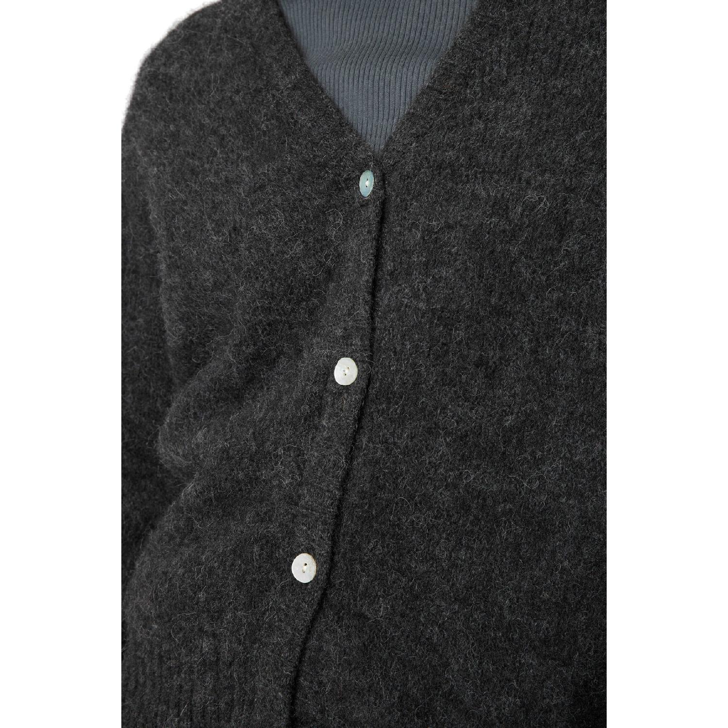 【特惠9.0折】包邮包税【预售7天发货】 AMERICAN VINTAGE 23秋冬 女士 针织衫 East 背心 AMV4G69PGR2商品第4张图片规格展示