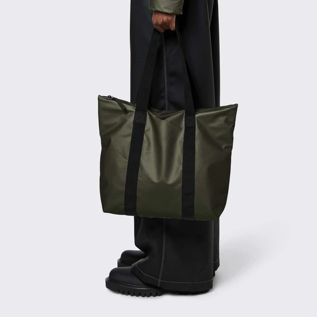 商品RAINS|Rains Contrast Straps Waterproof Shell Tote Bag,价格¥441,第3张图片详细描述