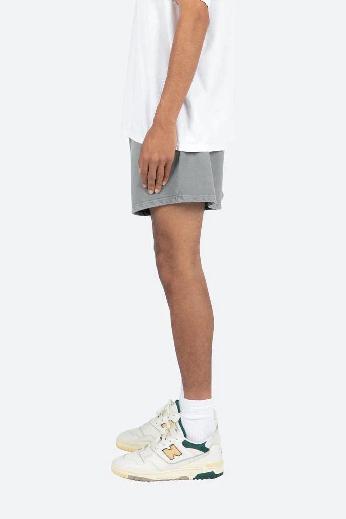 商品MNML|Vintage Washed Sweatshorts - Grey,价格¥106,第3张图片详细描述
