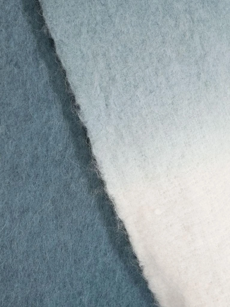 商品Jacquemus|Jacquemus Logo Embroidered Gradient Scarf,价格¥1404,第2张图片详细描述
