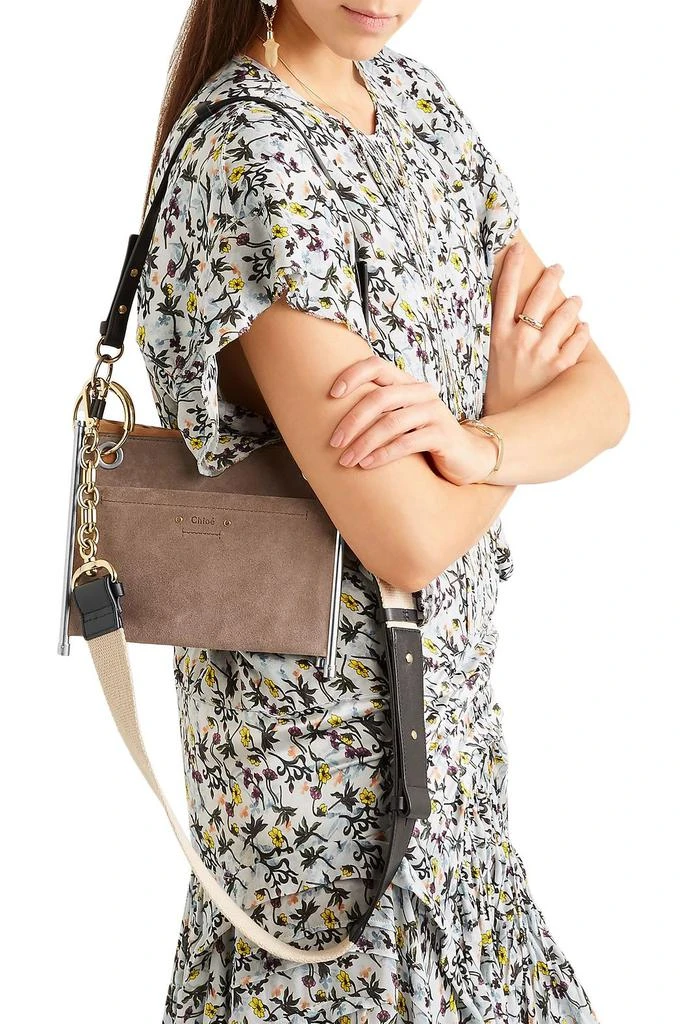 商品Chloé|Roy convertible two-tone suede shoulder bag,价格¥3644,第4张图片详细描述