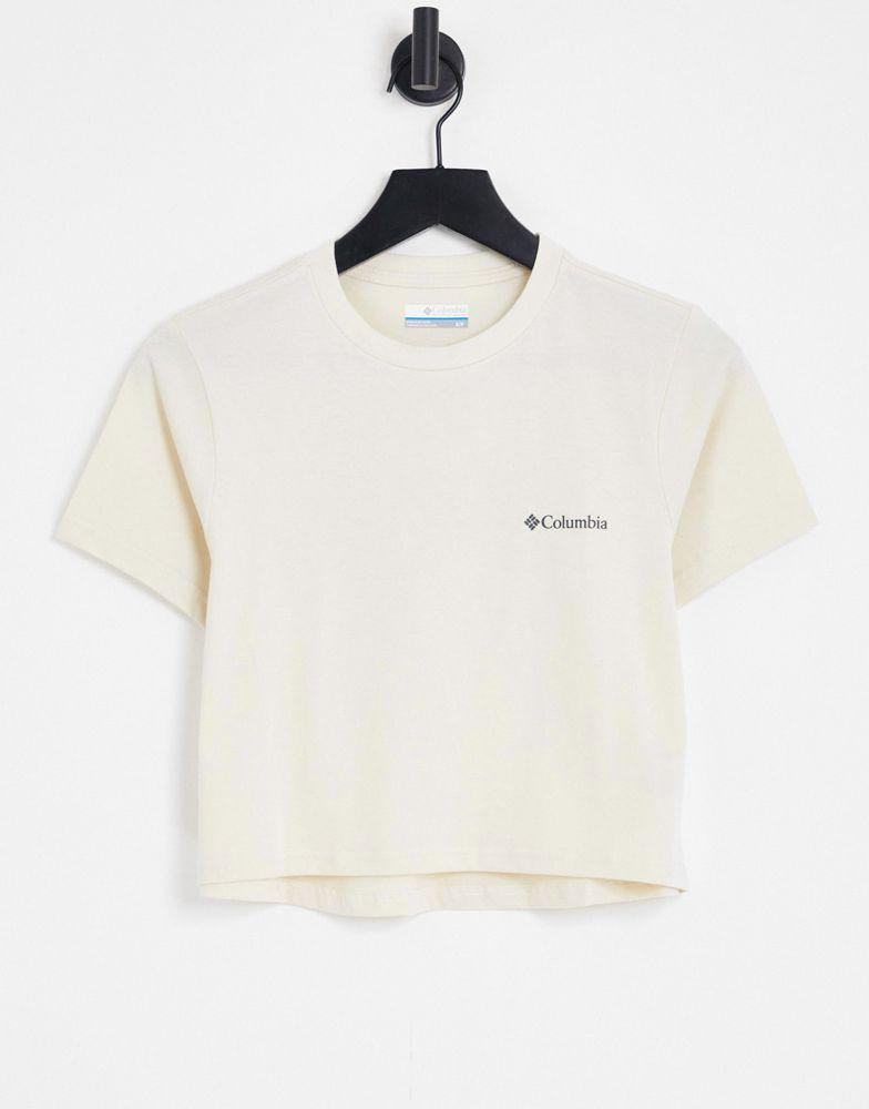 Columbia CSC River back print cropped t-shirt in cream Exclusive at ASOS商品第2张图片规格展示