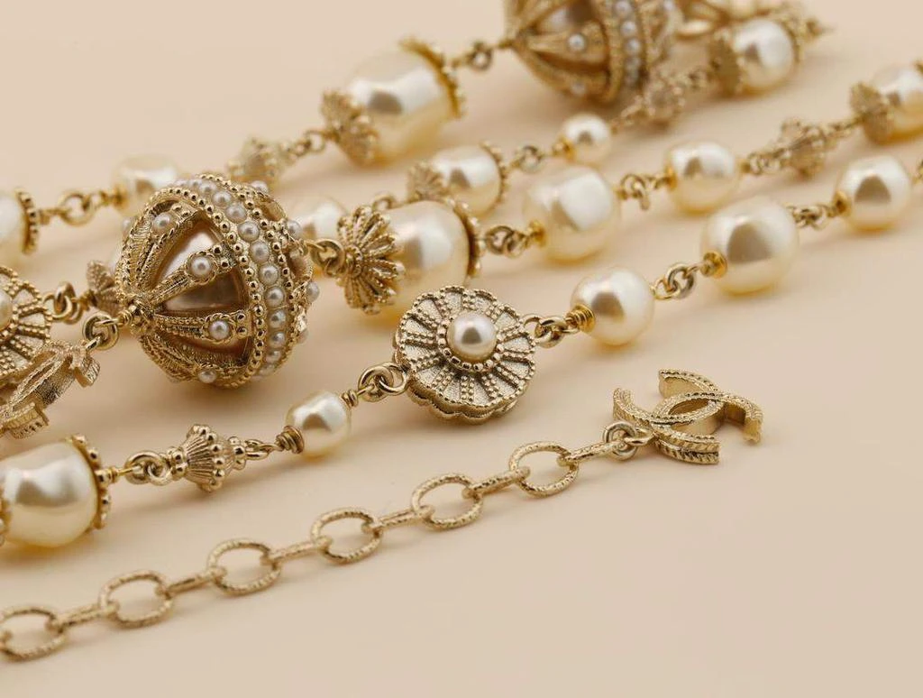 Chanel CC Logo Paris in Rome Pearl Long Necklace 商品