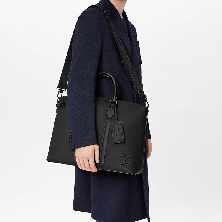 商品[国内直发] Louis Vuitton|SAC LOCK IT系列 Logo徽标 粒面小牛皮 托特包Tote包购物袋单肩手提包 常规 男款 黑色,价格¥29428,第9张图片详细描述