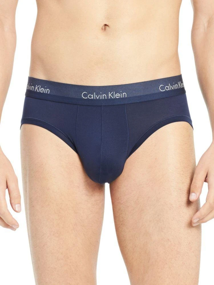 商品Calvin Klein|Logo Hip Briefs,价格¥127,第2张图片详细描述