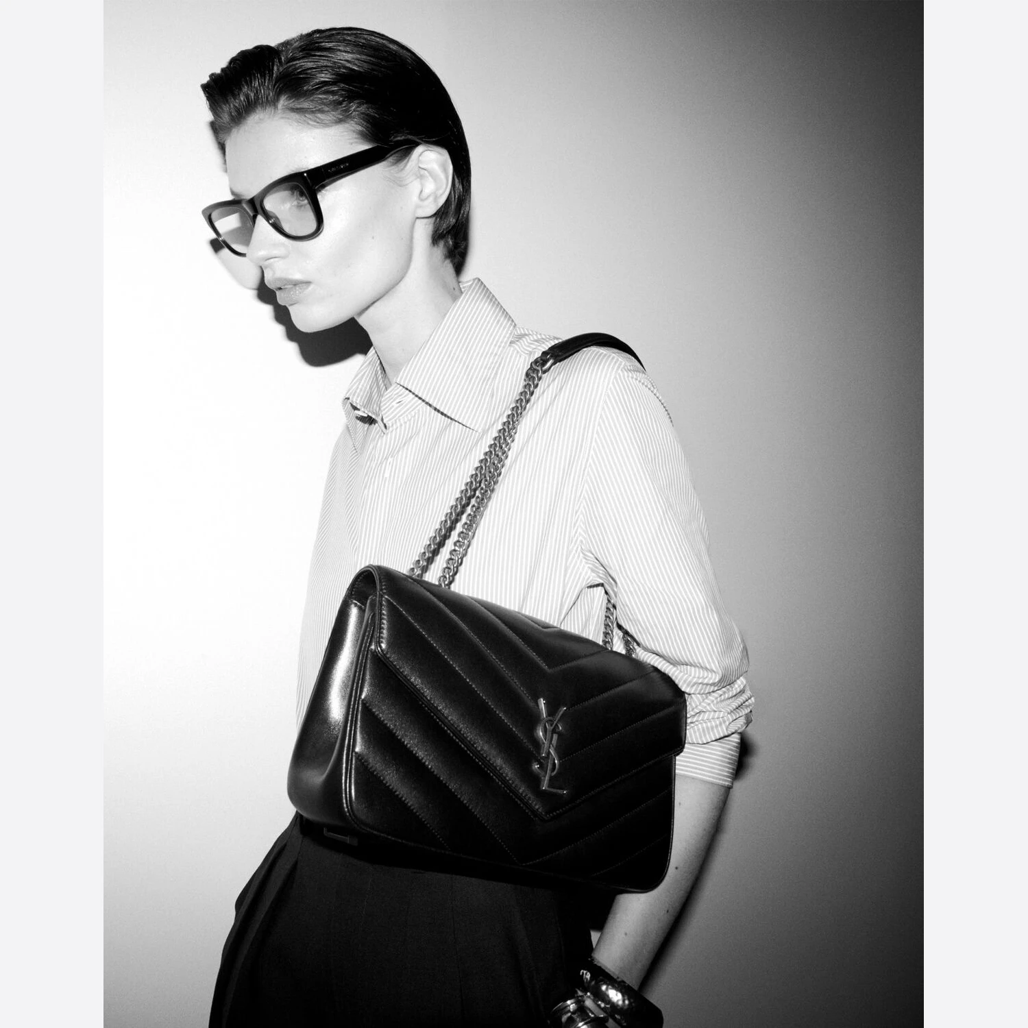 【预售】 YSL圣罗兰 25春夏 女士 单肩包 LOULOU MEDIUM EN CUIR MATELASSÉ 801439AAEAX9207  商品